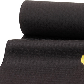 こげ茶×カラシ