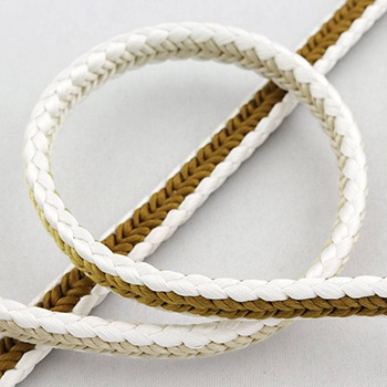 黄土×ベージュ