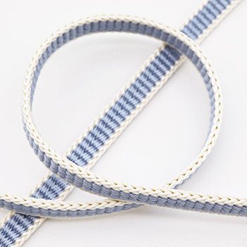 ロイヤルブルー×アイボリー