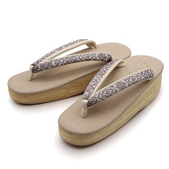 ベージュ×白藤