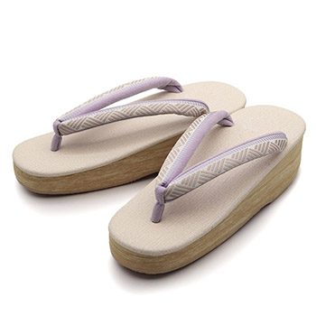 ライトベージュ