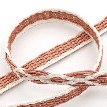 コーラルピンク