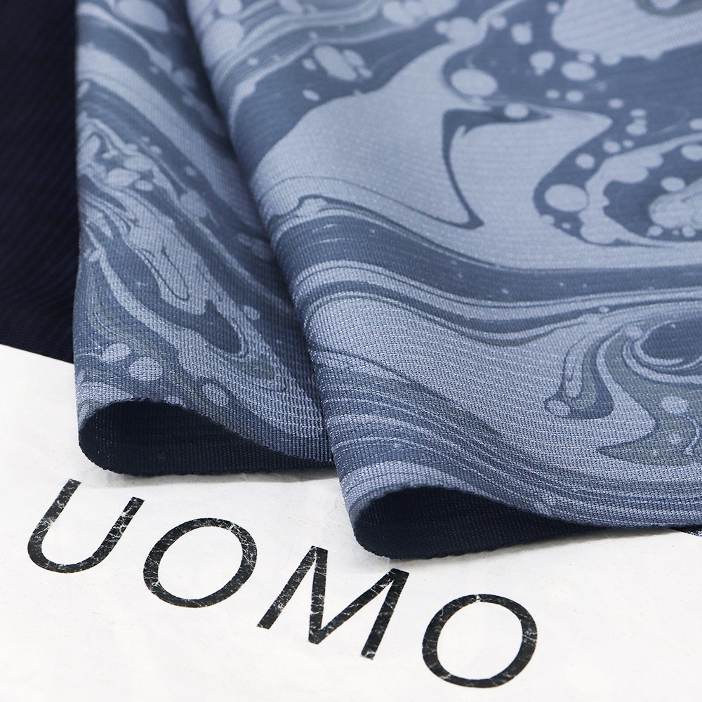 墨流し小紋(よろけ縦分け)『UOMO』