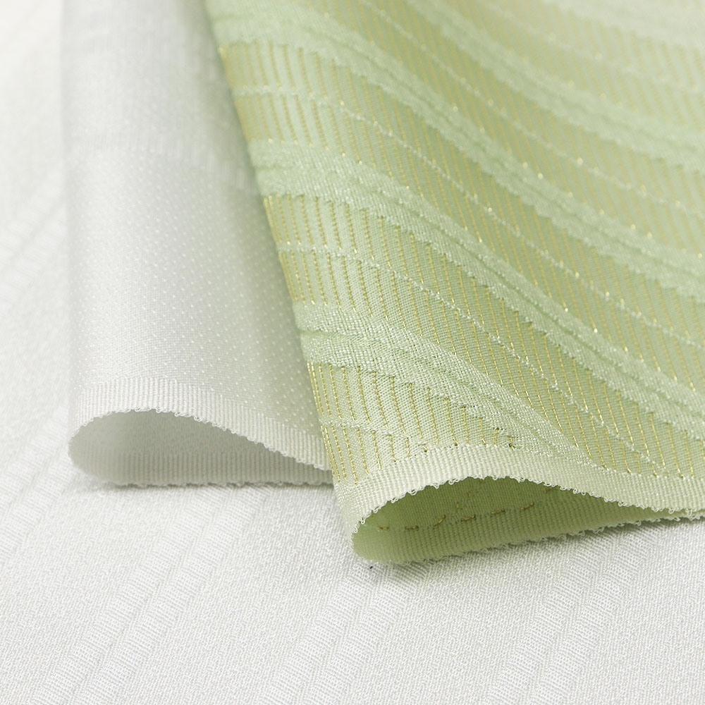 ぼかし帯揚(斜め縞)【加藤萬】