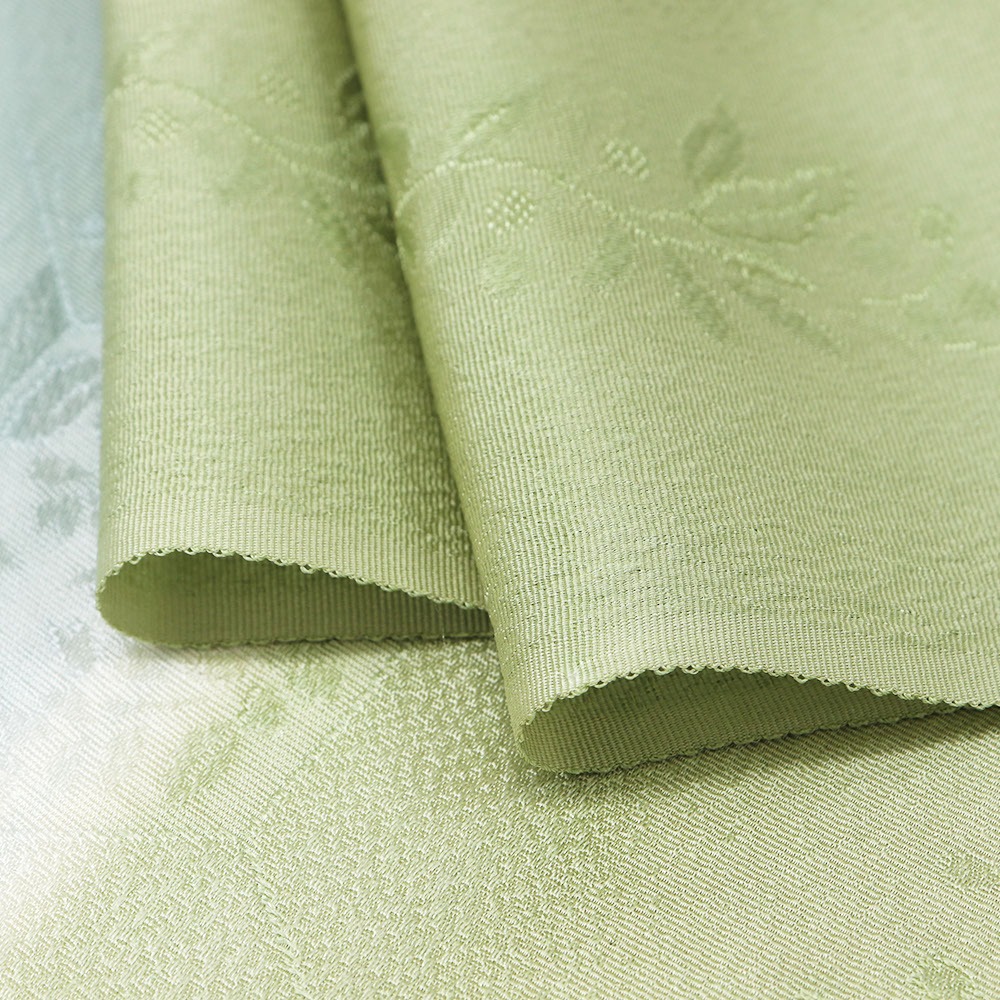 ぼかし帯揚(縦分け斜め縞)【加藤萬】