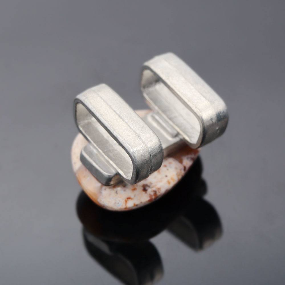 天然石帯留(カンテラオパール)