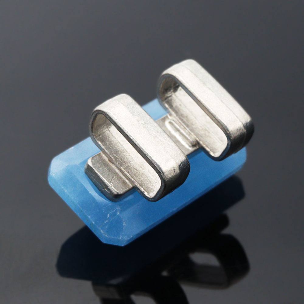 天然石帯留(UVチェンジブルージェイド)