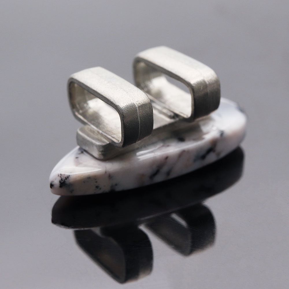 天然石帯留(デンドリックオパール)