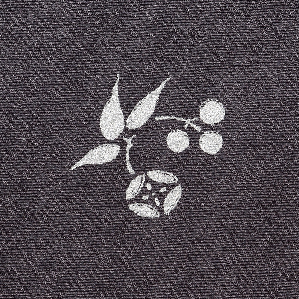 飛び柄銀彩小紋（梅鉢）：灰紫
