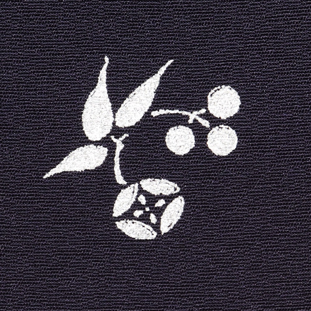 飛び柄銀彩小紋（梅鉢）：紫紺