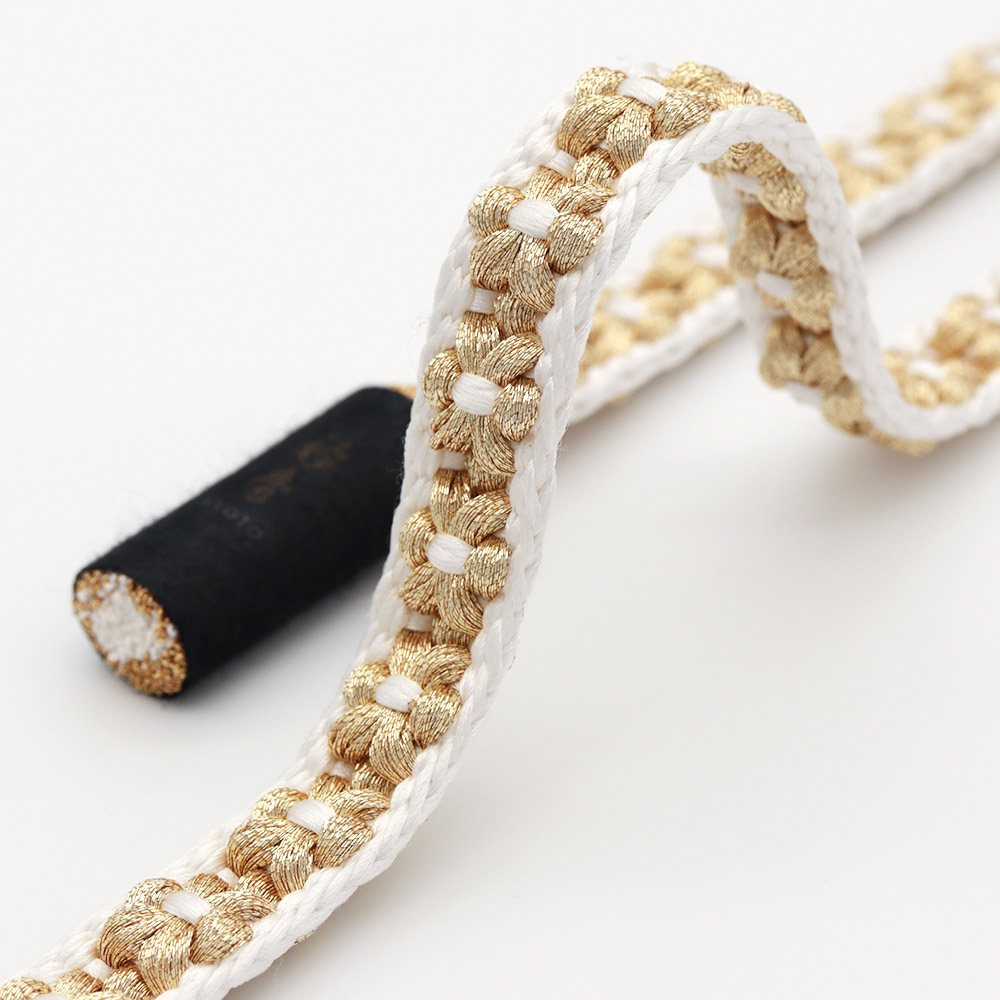 小桜組み撚り房帯締【衿秀】