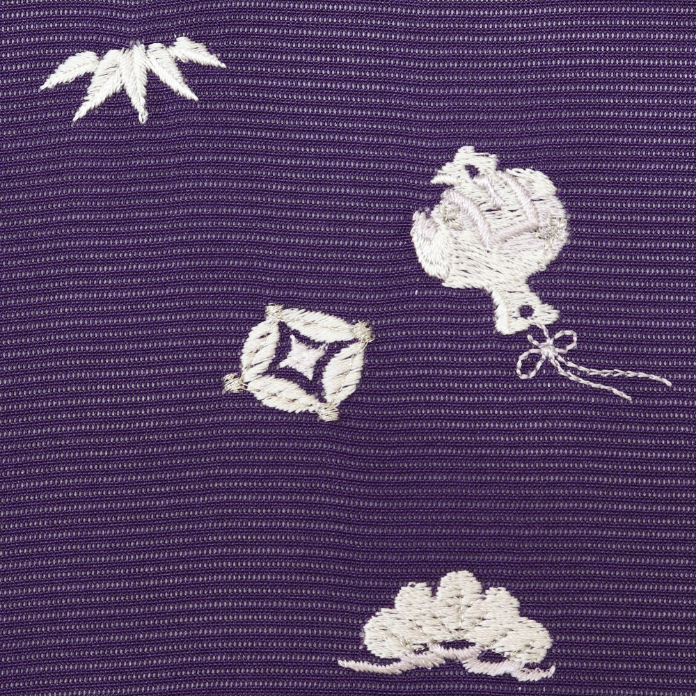 刺繍絽小紋（宝尽し）：紫