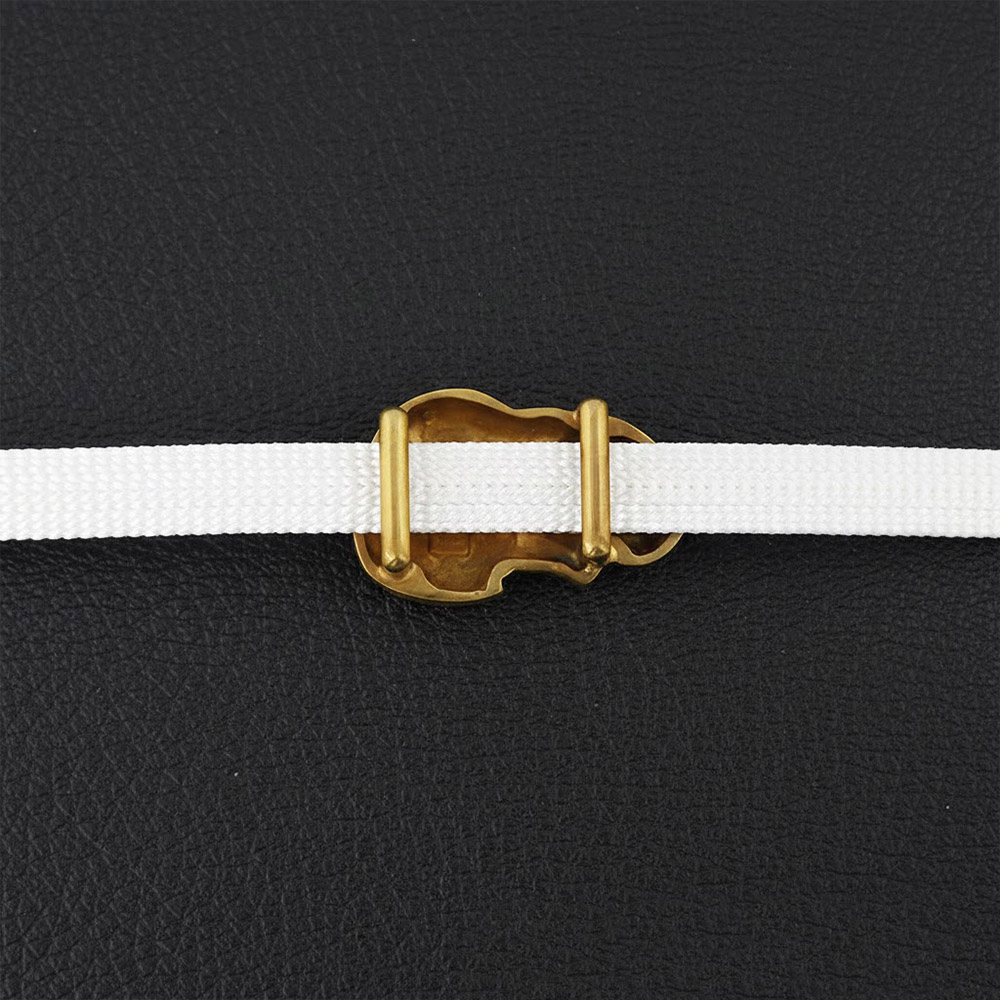 真鍮製帯留(眠り猫)【大原商店】