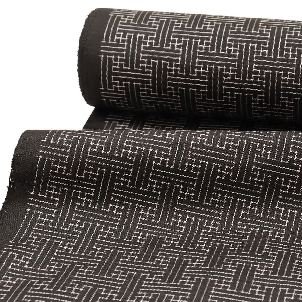 泥染め本場奄美大島紬（秋名バラ）【興紬工房】