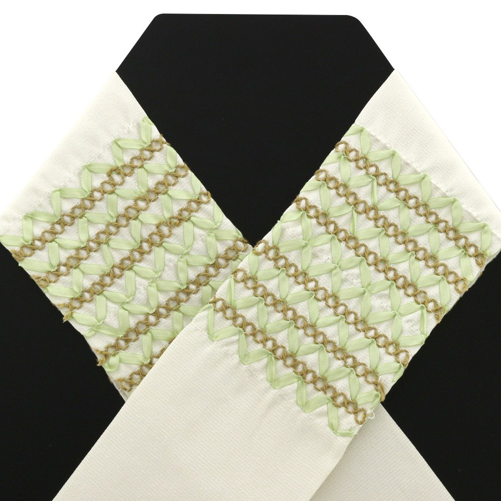 リボン刺繍半衿：生成×薄緑