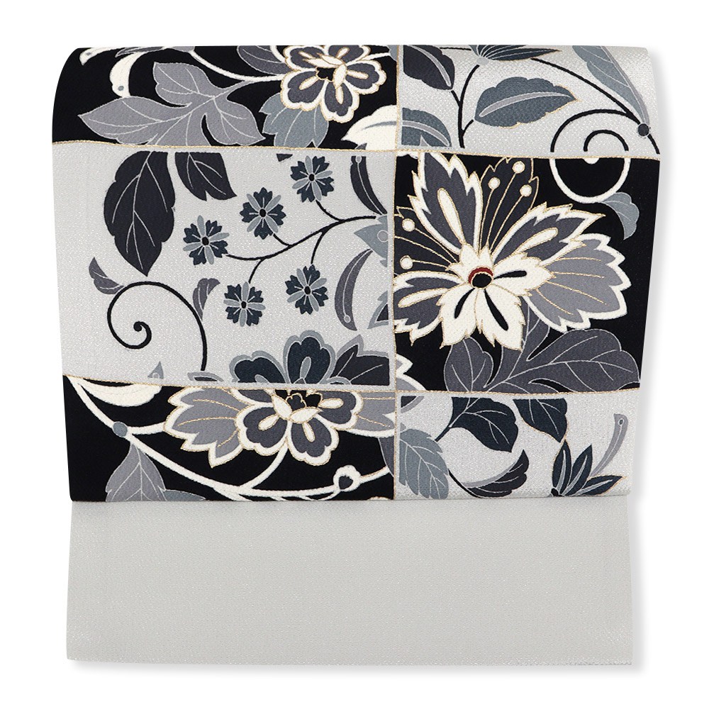 手描き染め九寸名古屋帯（市松取り花唐草）