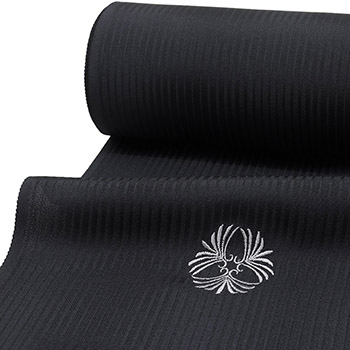 飛び柄刺繍小紋（華紋）