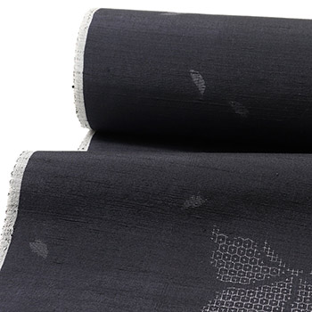 結城紬(80山亀甲/桜に蝶)【渡邊綢糸】