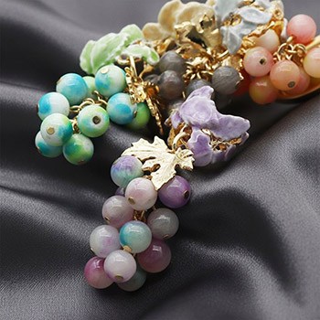 半貴石帯留（ぶどう）