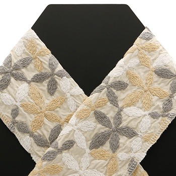 刺繍半衿（ペンタス）【いち利モールオリジナル】