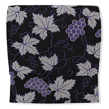 西陣御召地九寸名古屋帯（葡萄唐草）