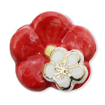 清水焼帯留（紅梅と白梅）【馬籠静】